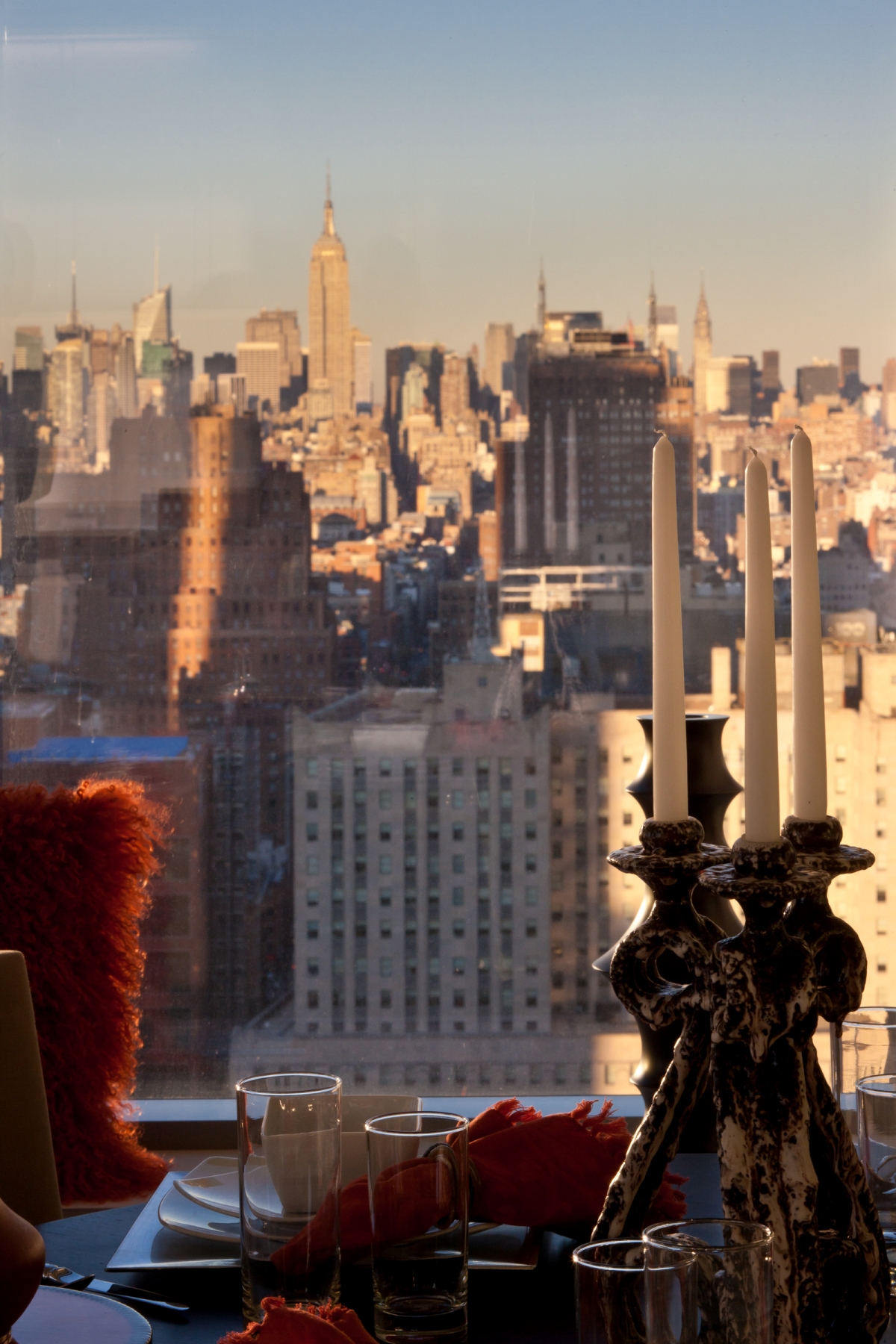 美國籃壇爆紅新星林書豪帶領紐約尼克隊一戰成名前曾睡